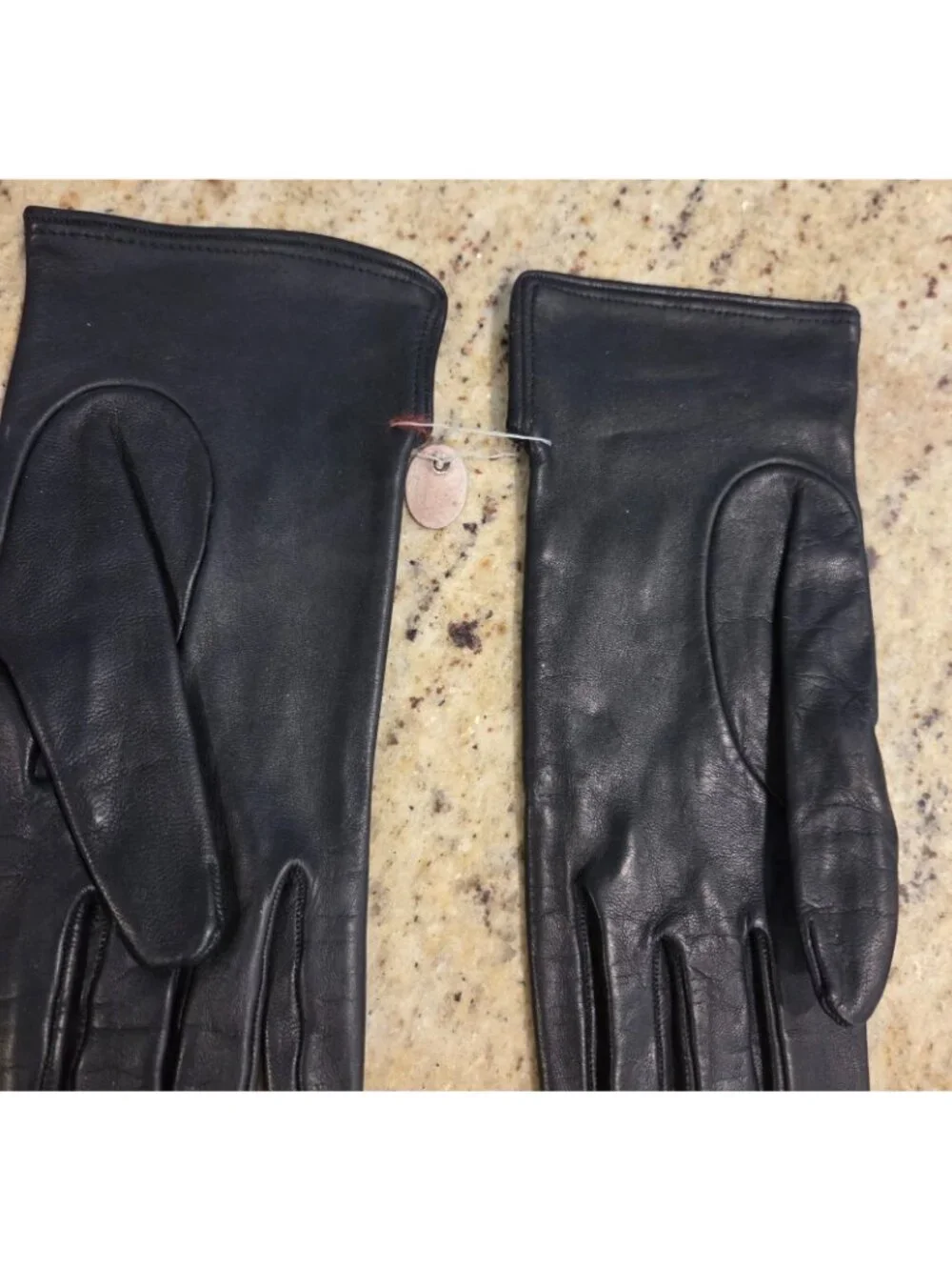New Vintage Womens Size M 8 Black Soft Leather Lined Gloves Spain